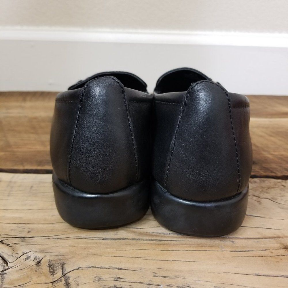 Naturalizer Loafers Square Toe Buckle Black Size 7 1/2 - Picture 4 of 8